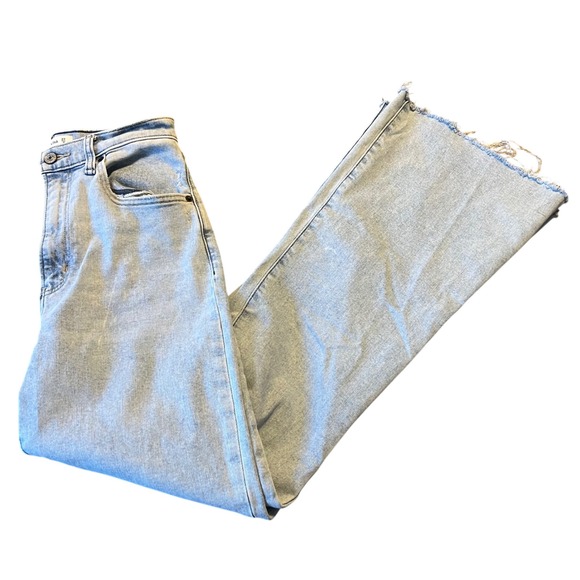 Abercrombie Fitch The Flare Ultra High Rise Light Wash Denim Jeans Size 27 - Picture 1 of 10